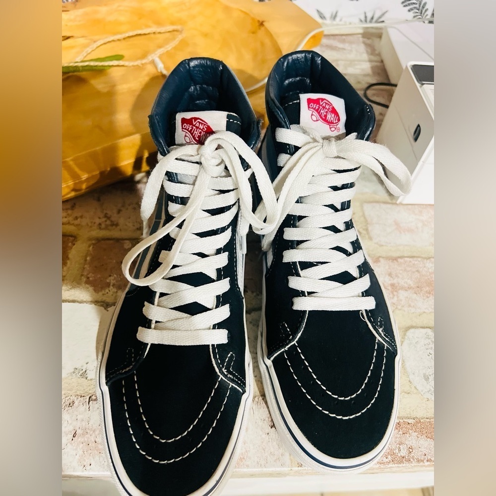Vans SK8-HI unisex women’s 8.5 and men’s 7.0 great condition Super clean!!! - Picture 4 of 10